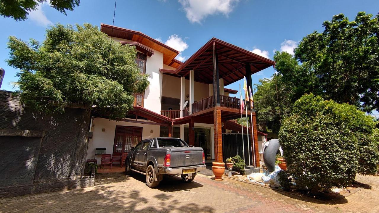 Yala Safari Village Maha Akurugoda Zewnętrze zdjęcie